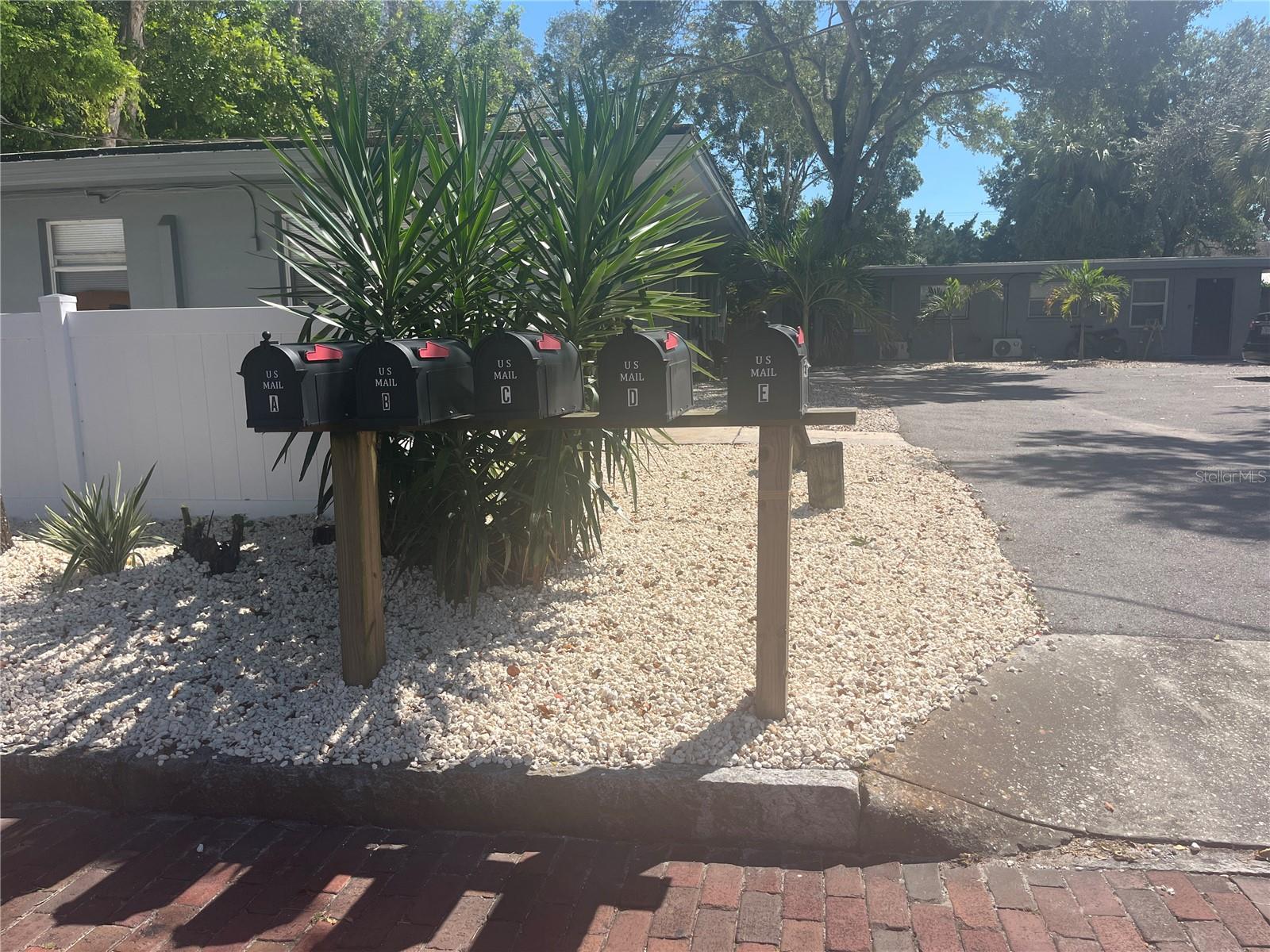 115 CLEVELAND AVENUE, Largo, FL 33770
