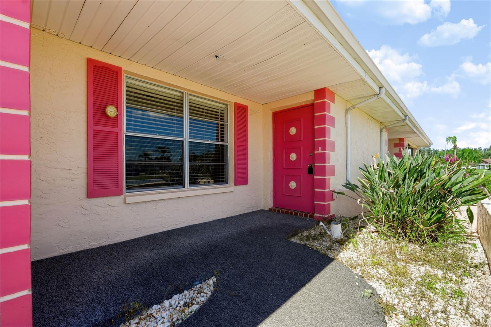 303 GREEN MANOR DRIVE, Sun City Center, FL 33573