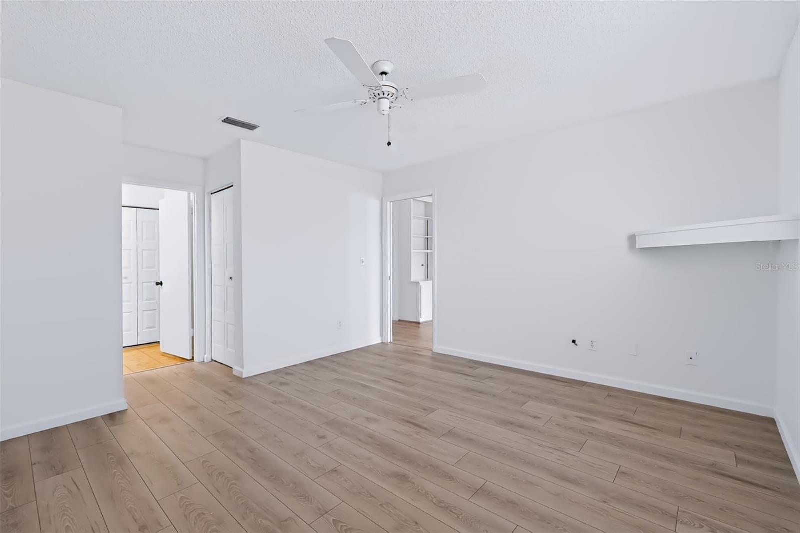 303 GREEN MANOR DRIVE, Sun City Center, FL 33573