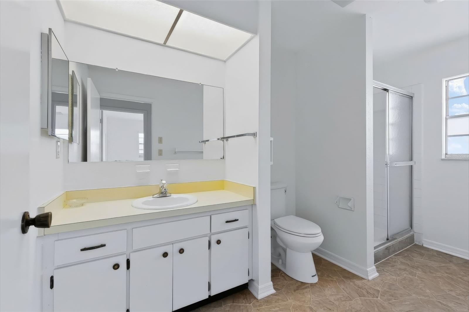 303 GREEN MANOR DRIVE, Sun City Center, FL 33573