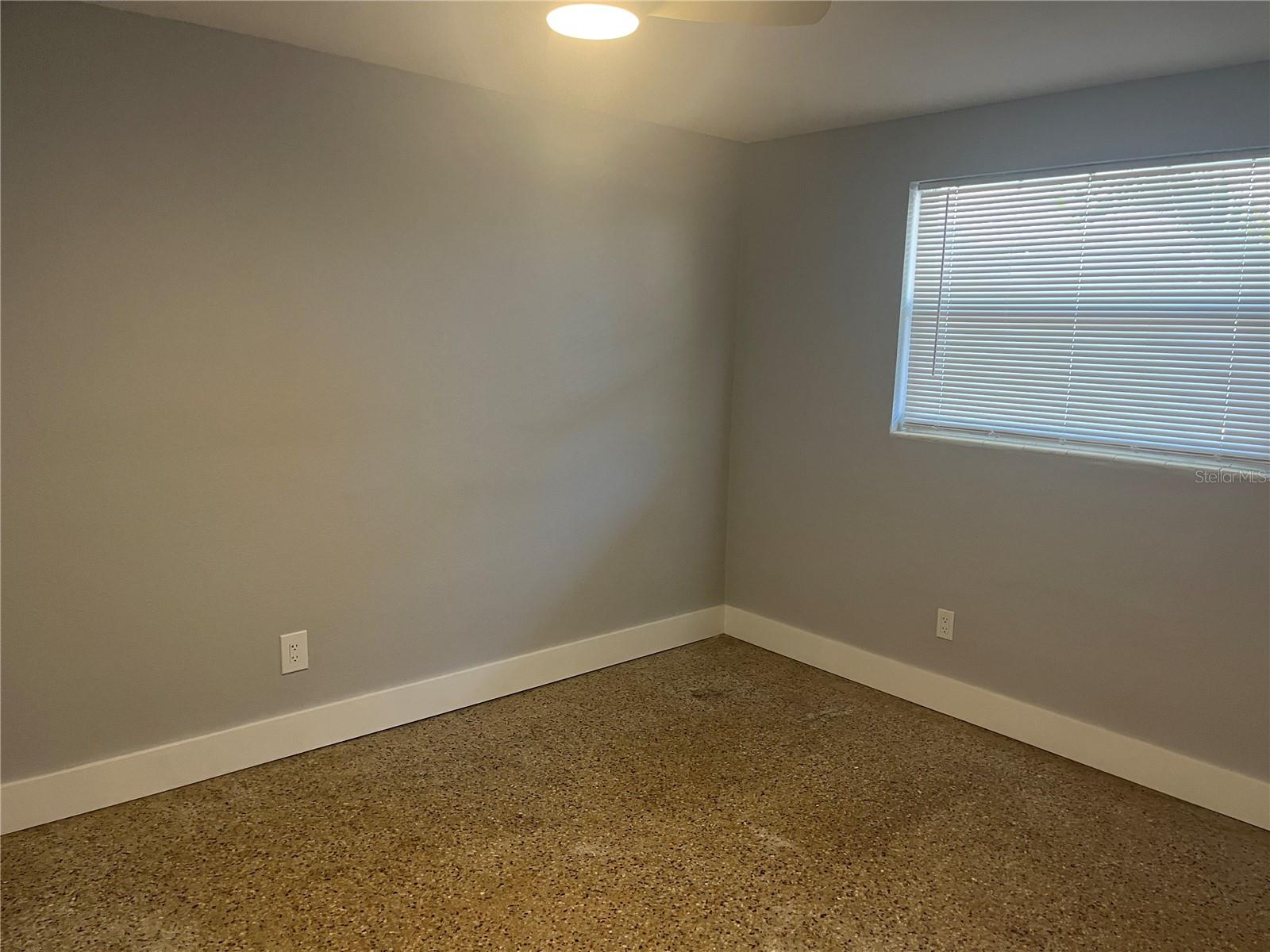 115 CLEVELAND AVENUE, Largo, FL 33770