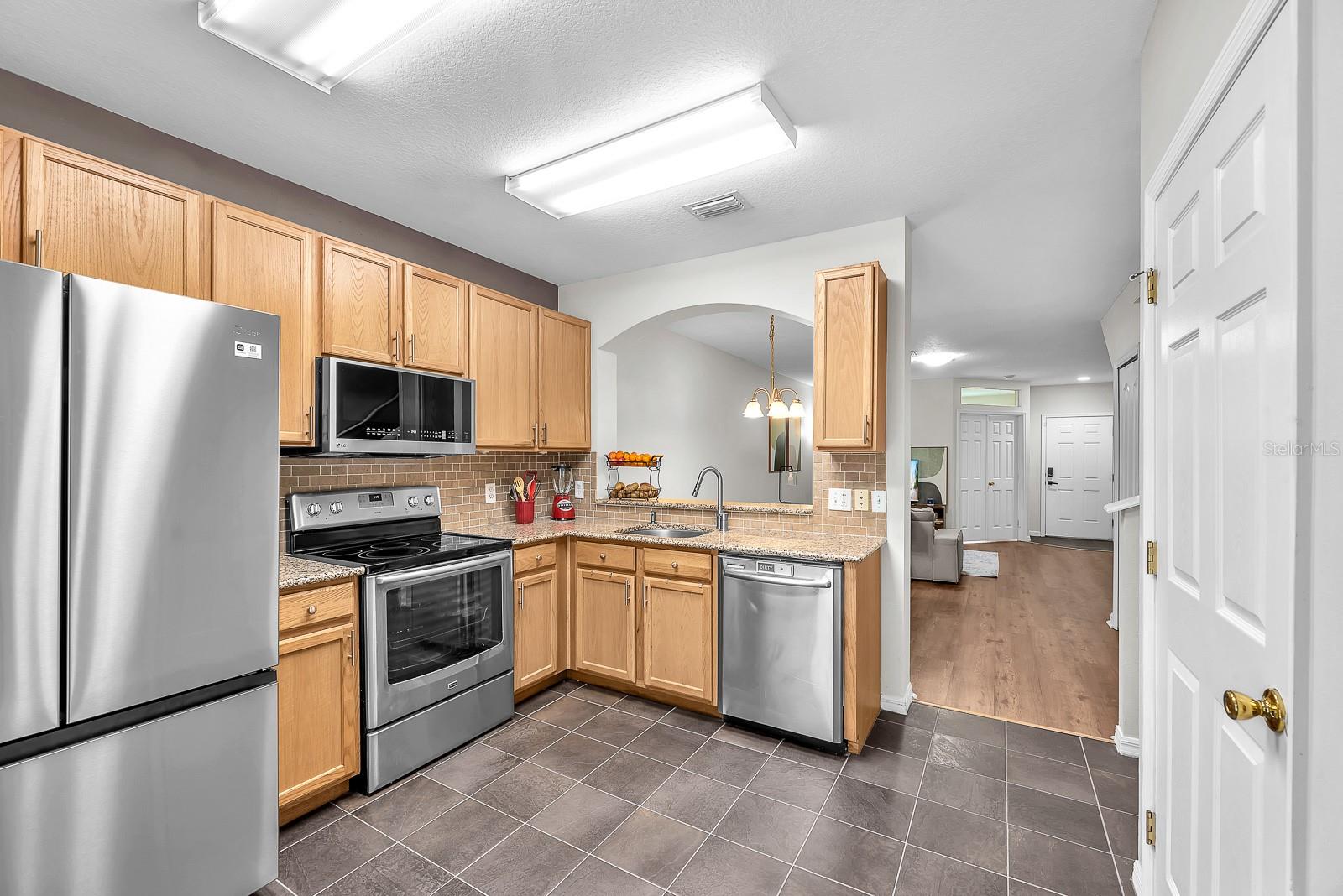 5819 FISHHAWK RIDGE DRIVE, Lithia, FL 33547