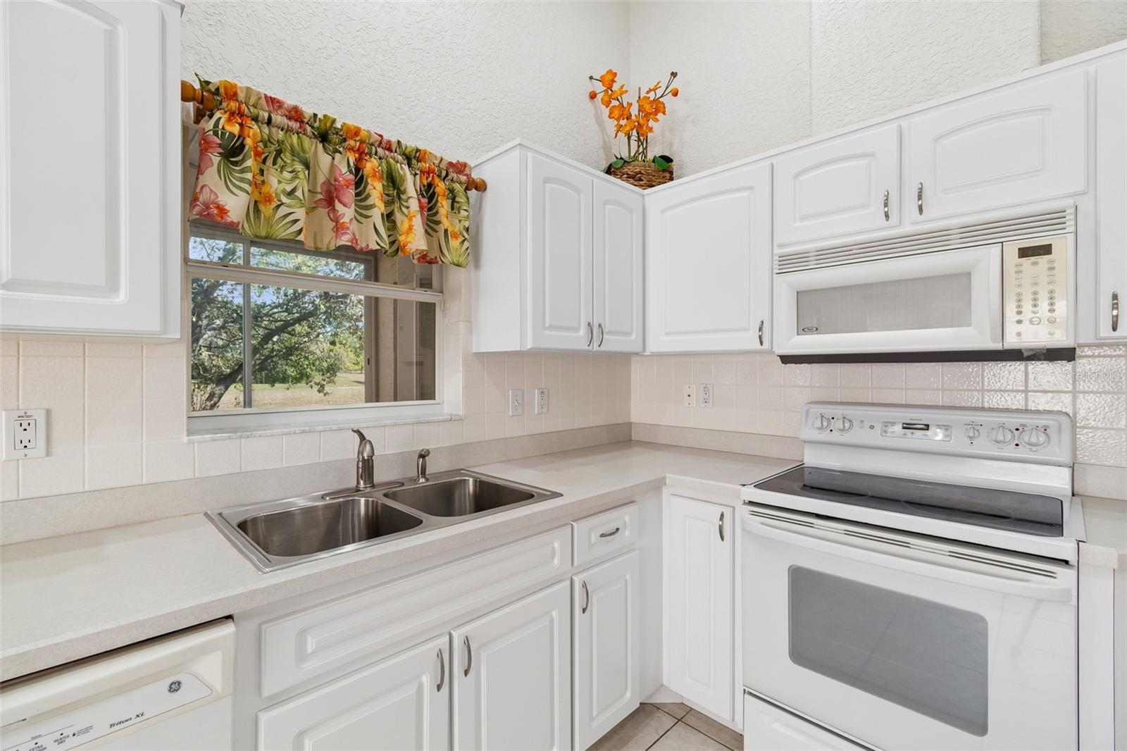 284 ROYAL PALM WAY, Spring Hill, FL 34608