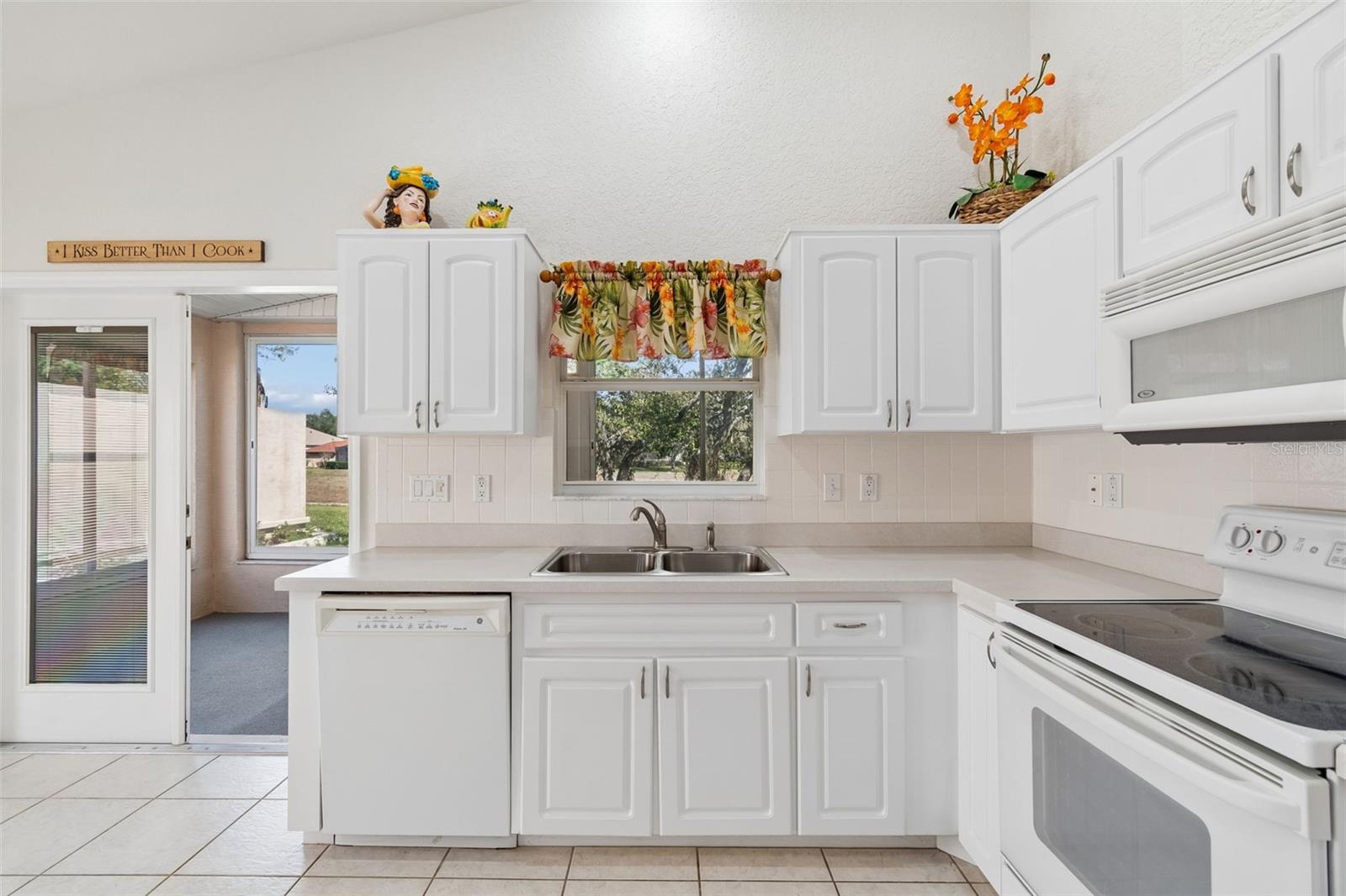 284 ROYAL PALM WAY, Spring Hill, FL 34608