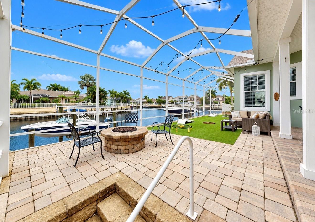 542 ISLEBAY DRIVE, Apollo Beach, FL 33572