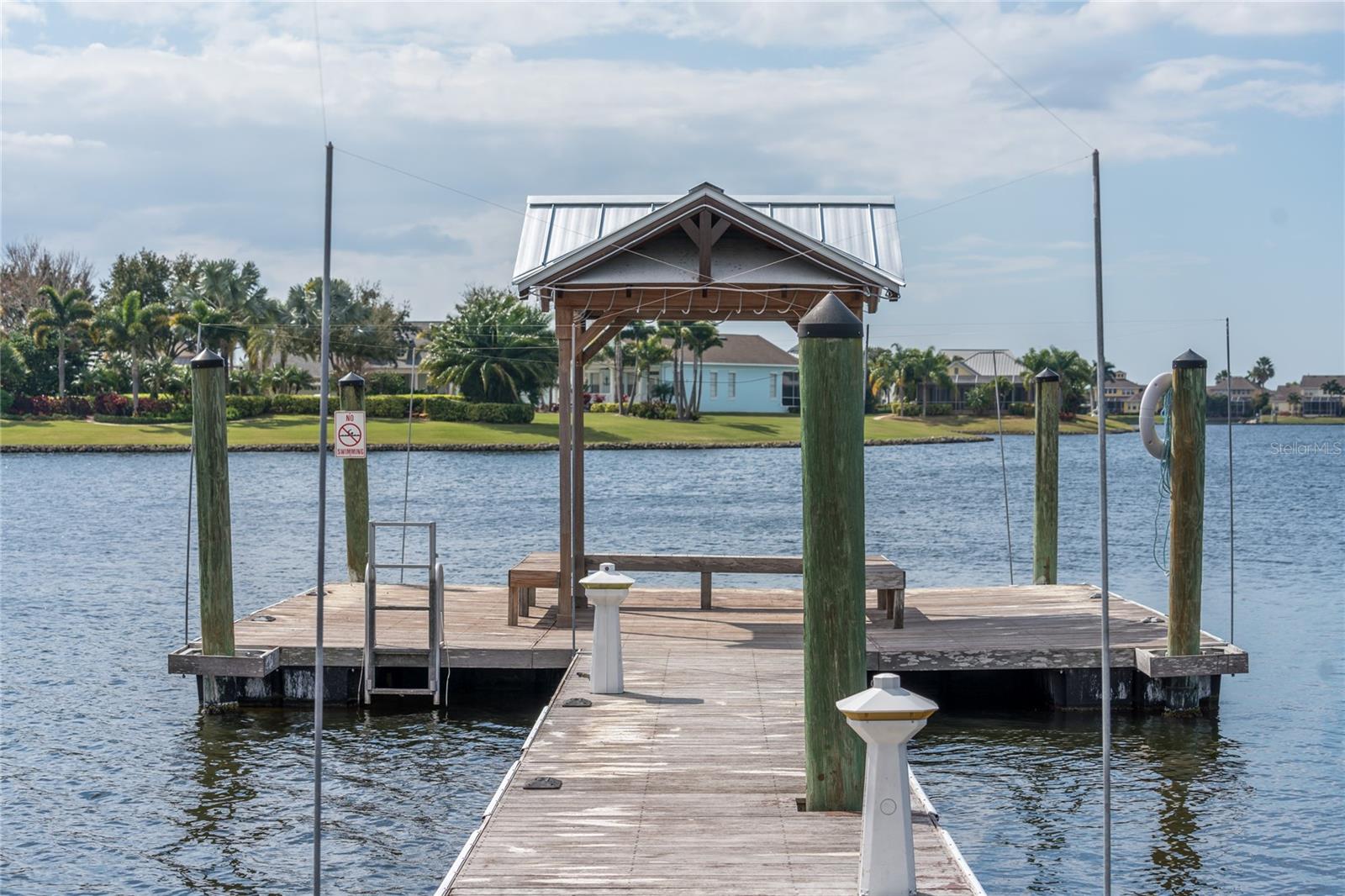 542 ISLEBAY DRIVE, Apollo Beach, FL 33572