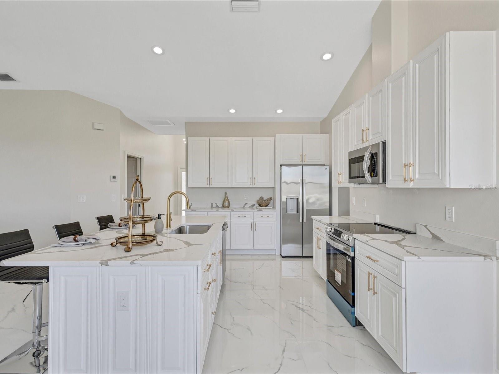 2719 46TH STREET E, Palmetto, FL 34221