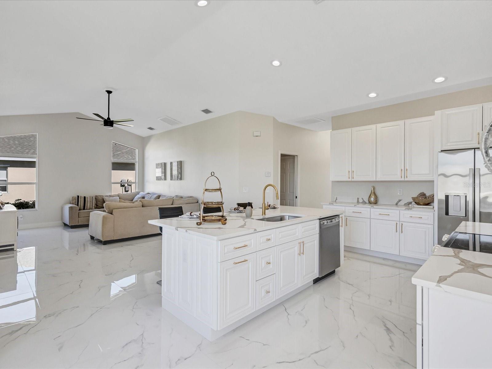 2719 46TH STREET E, Palmetto, FL 34221