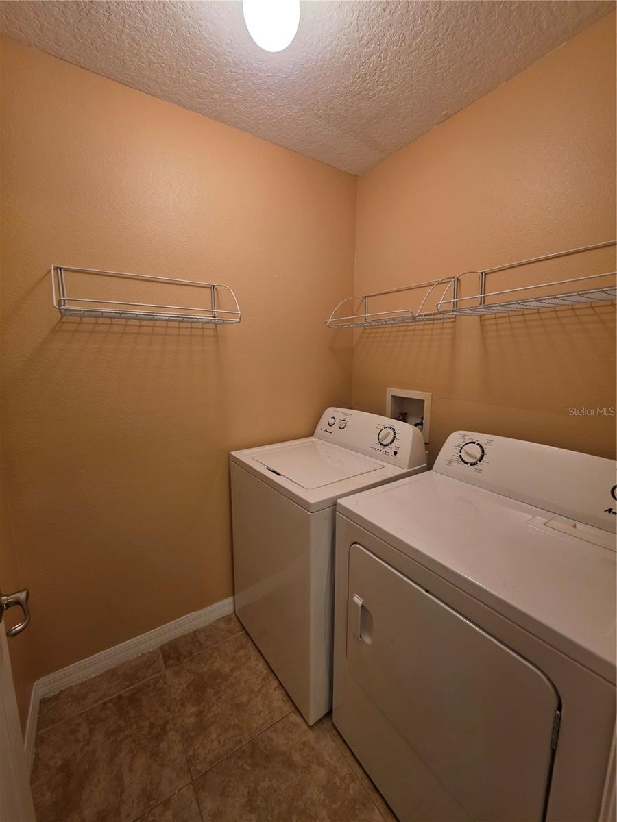2425 MIDDLETON GROVE DRIVE, Brandon, FL 33511