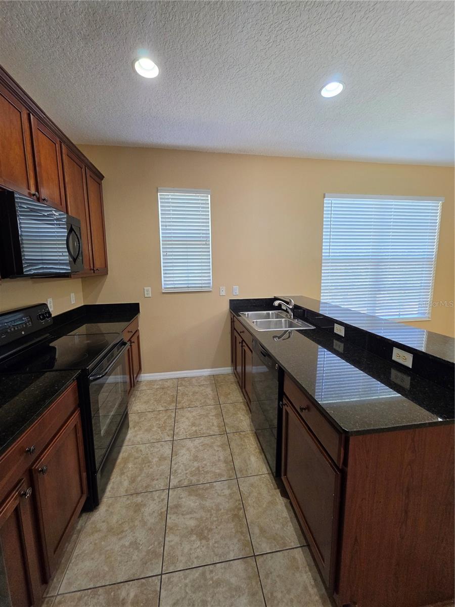 2425 MIDDLETON GROVE DRIVE, Brandon, FL 33511