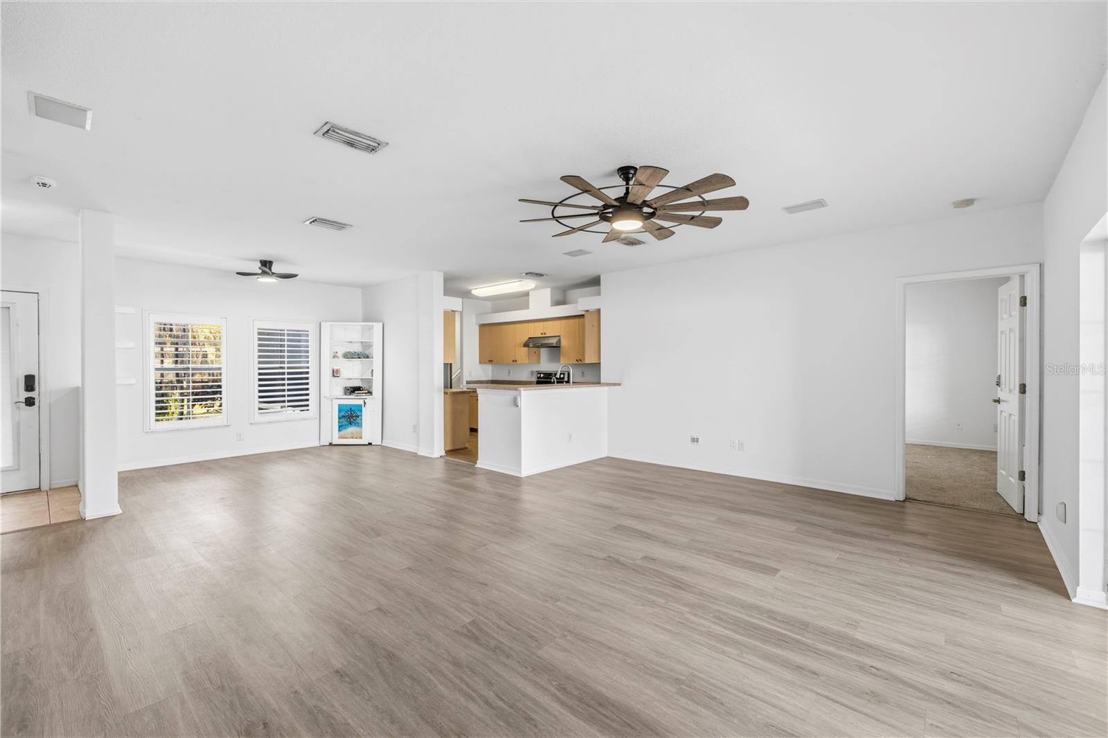 605 CYPRESS PARK AVENUE, Tarpon Springs, FL 34689