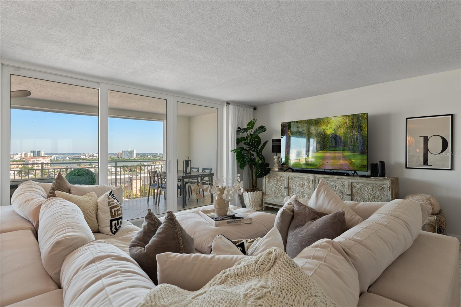 675 S GULFVIEW BOULEVARD, #PH4, Clearwater Beach, FL 33767 675 S GULFVIEW BOULEVARD, #PH4, Clearwater Beach, FL 33767