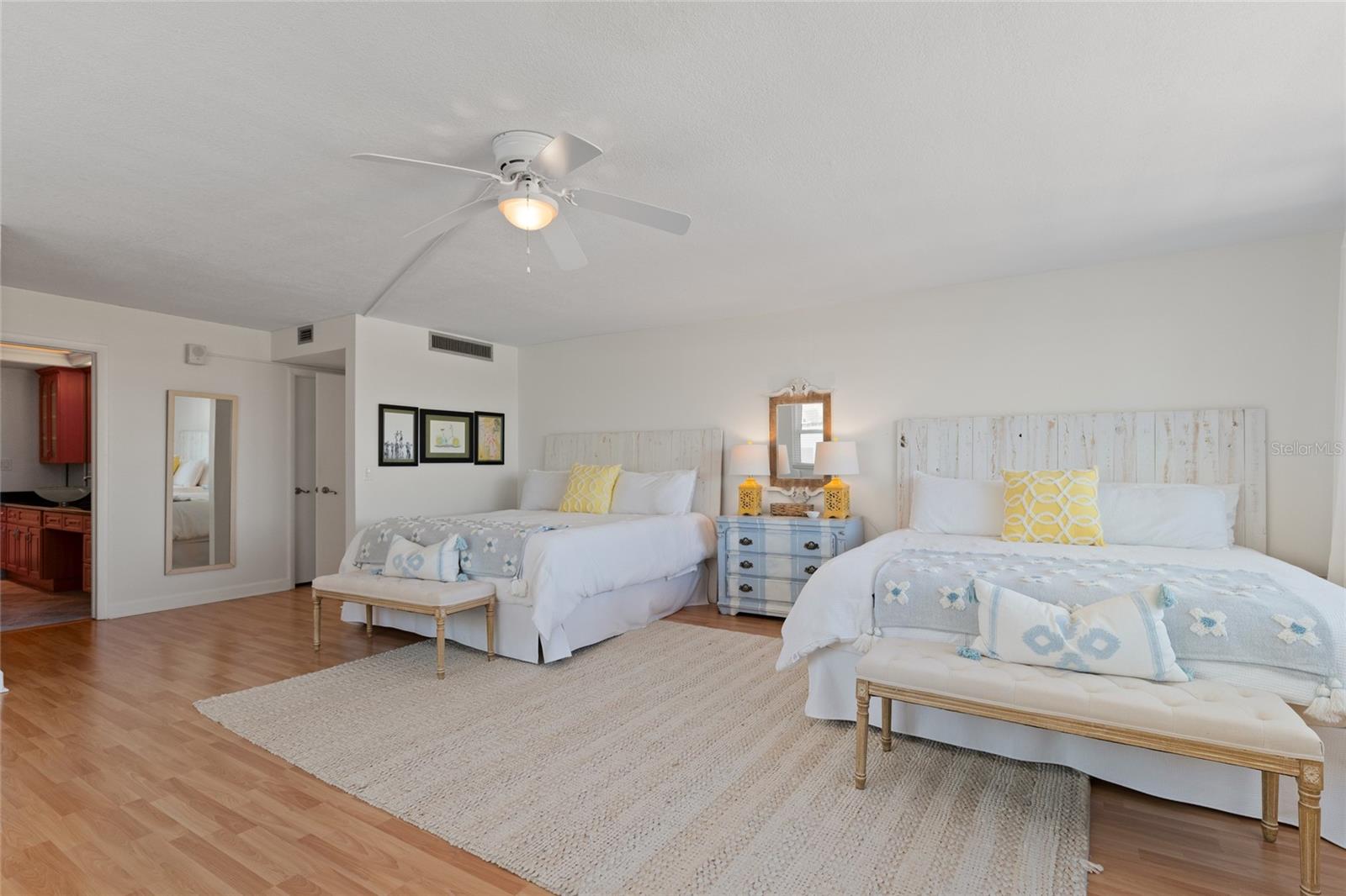 675 S GULFVIEW BOULEVARD, #PH4, Clearwater Beach, FL 33767