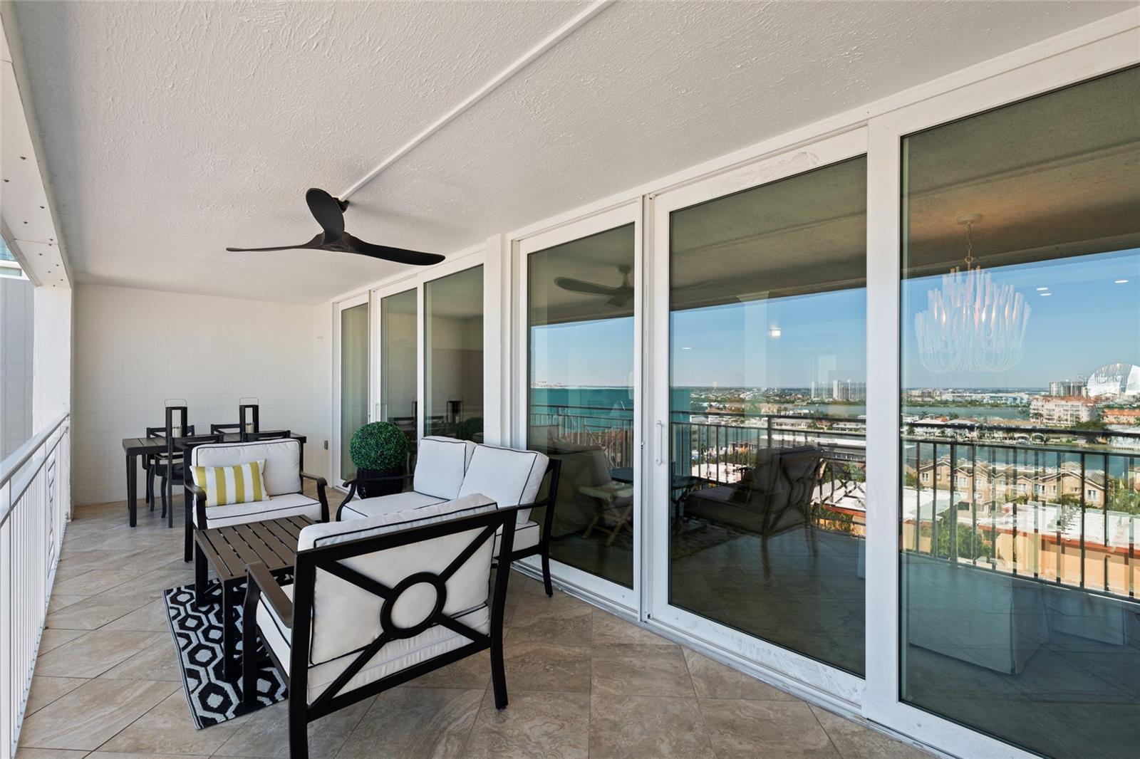 675 S GULFVIEW BOULEVARD, #PH4, Clearwater Beach, FL 33767