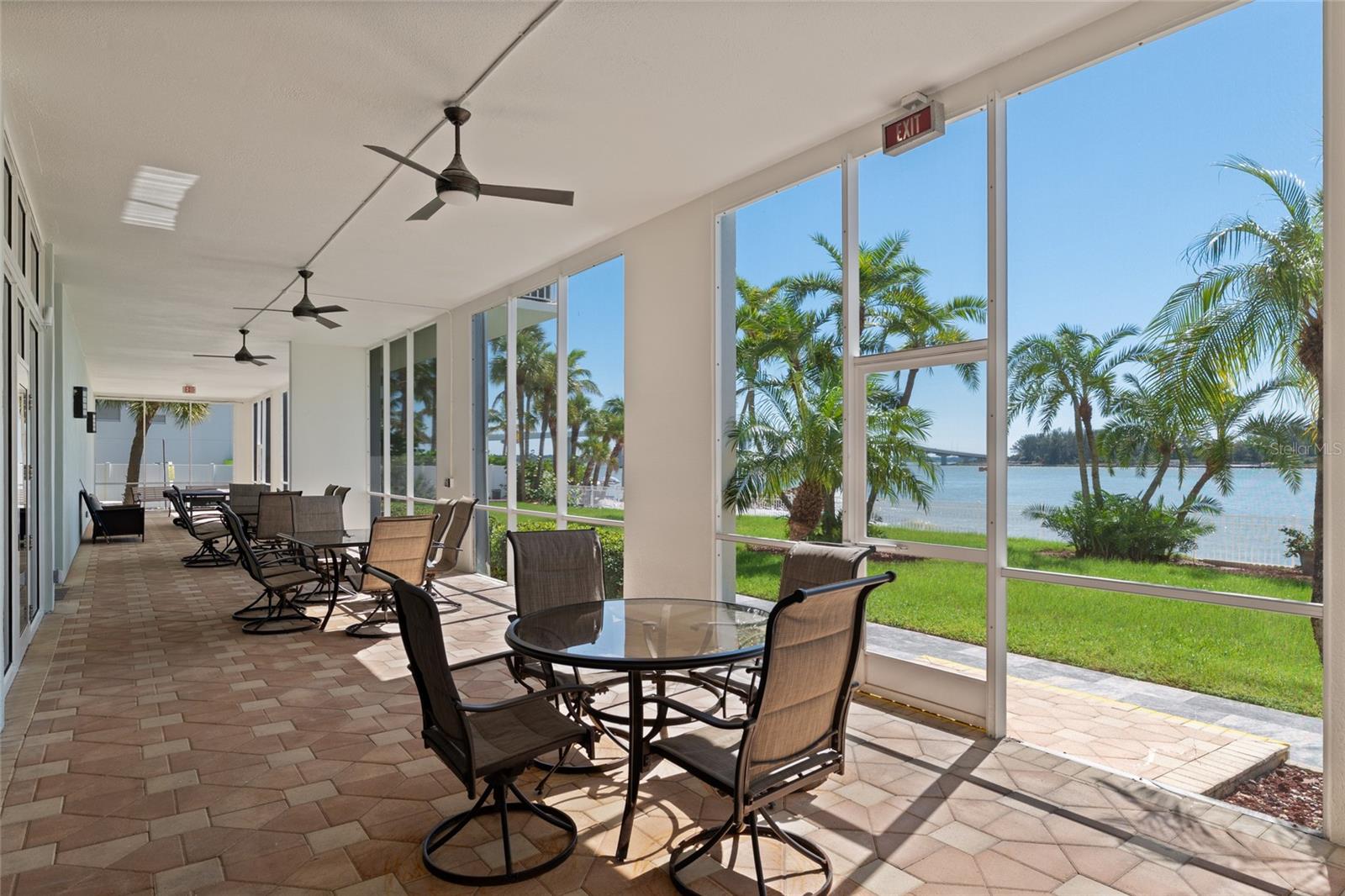 675 S GULFVIEW BOULEVARD, #PH4, Clearwater Beach, FL 33767