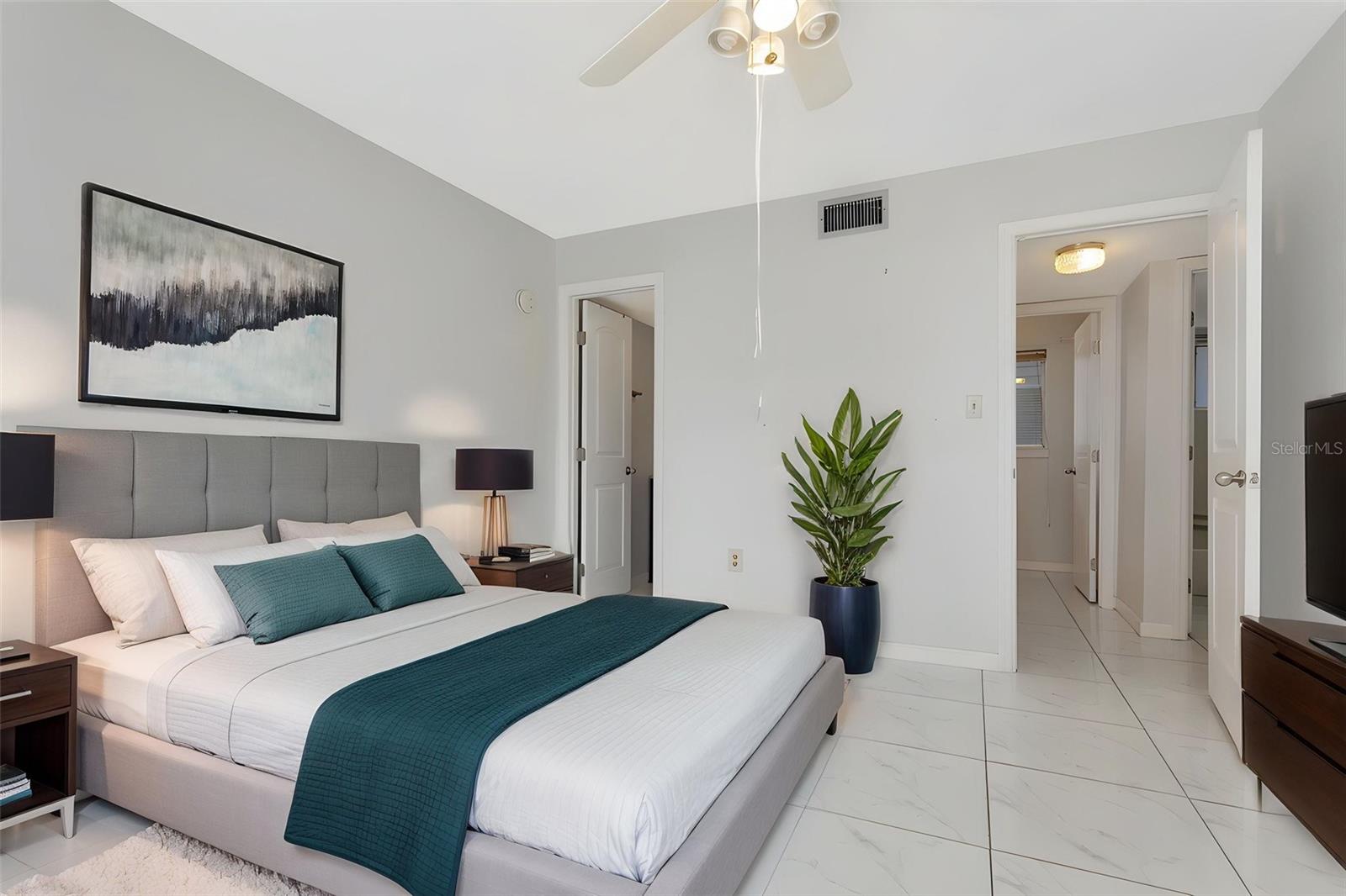 5872 17TH STREET W, #C2, Bradenton, FL 34207