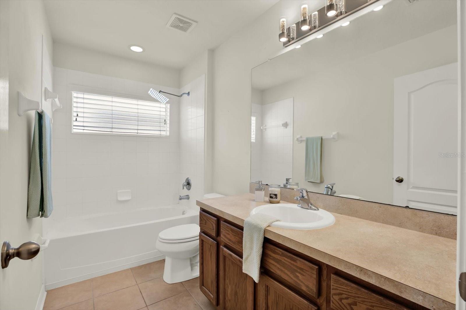 7127 FOREST MERE DRIVE, Riverview, FL 33578