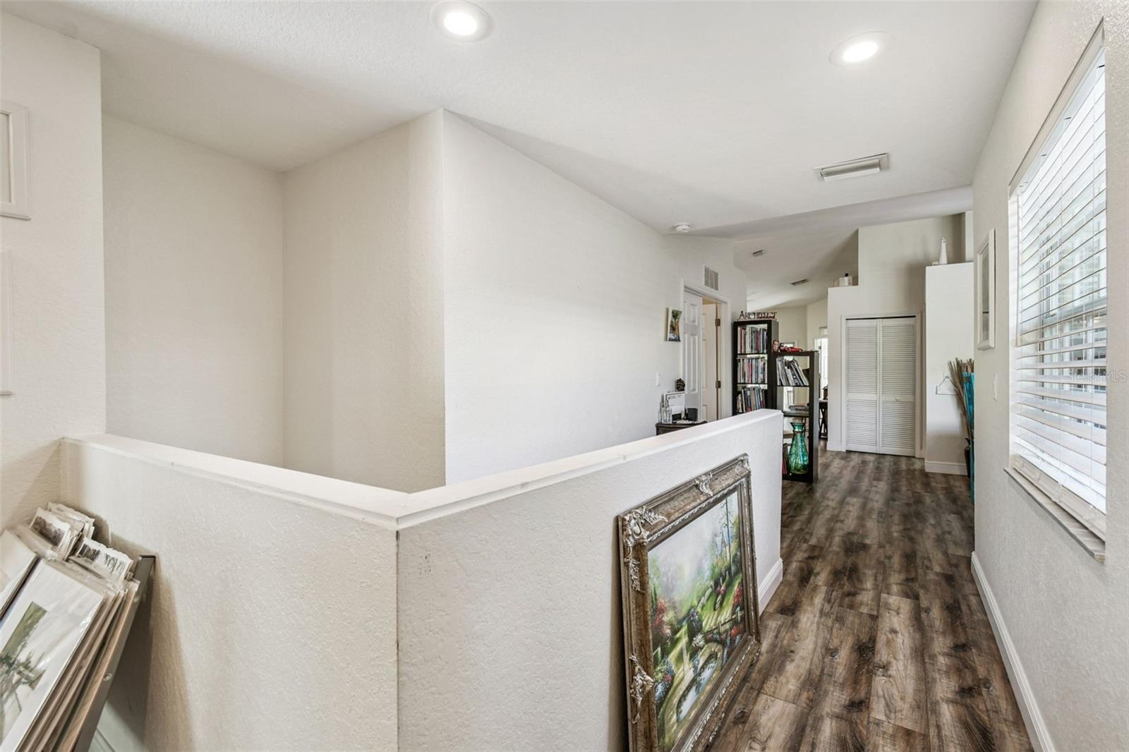 1627 HAMMOCKS AVENUE, Lutz, FL 33549