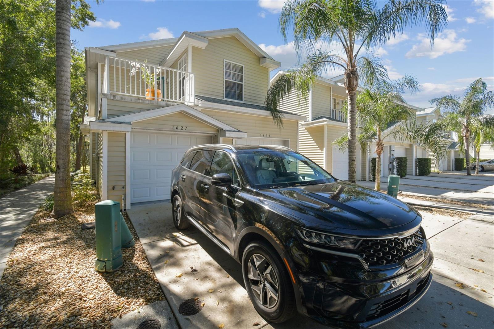 1627 HAMMOCKS AVENUE, Lutz, FL 33549