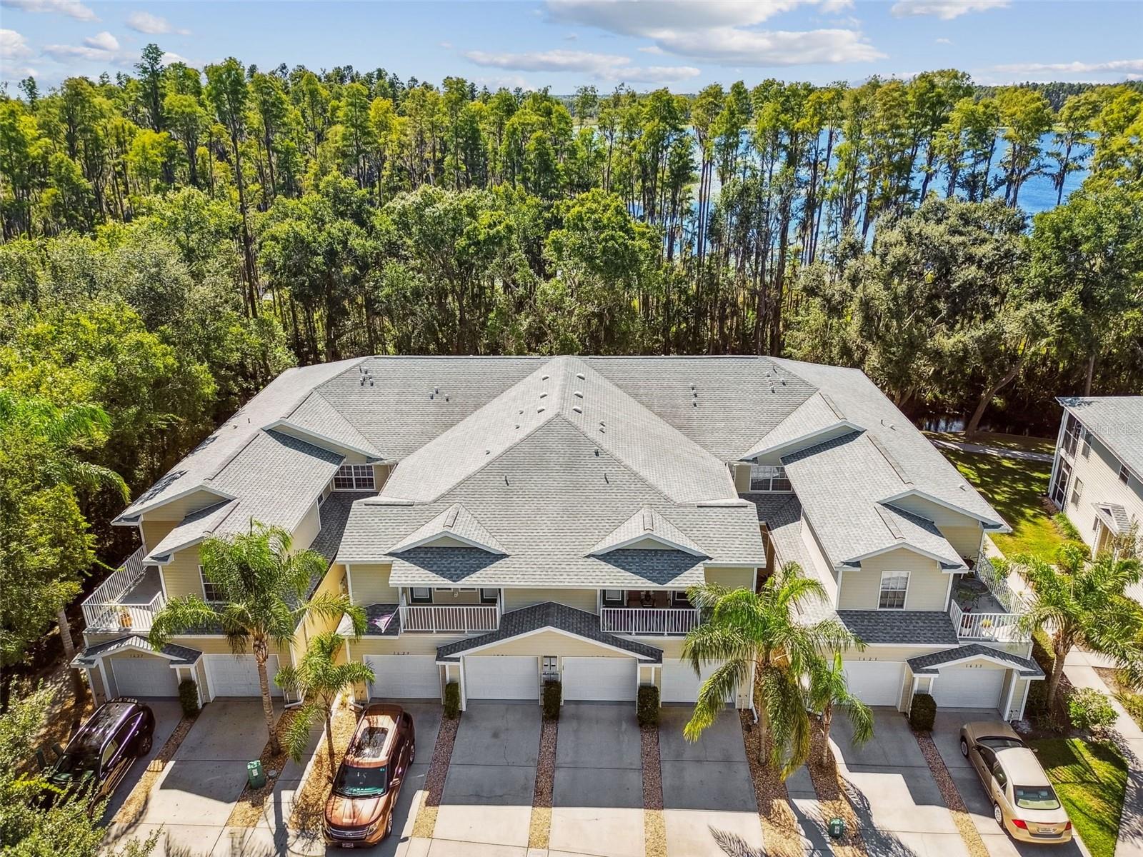 1627 HAMMOCKS AVENUE, Lutz, FL 33549 1627 HAMMOCKS AVENUE, Lutz, FL 33549