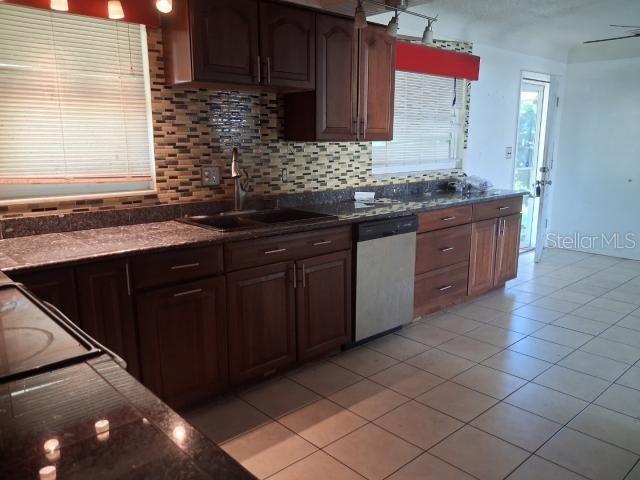 8825 113TH STREET, Seminole, FL 33772