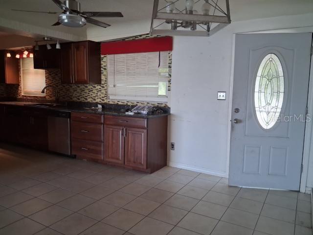 8825 113TH STREET, Seminole, FL 33772
