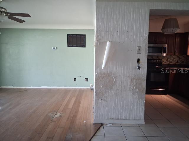8825 113TH STREET, Seminole, FL 33772