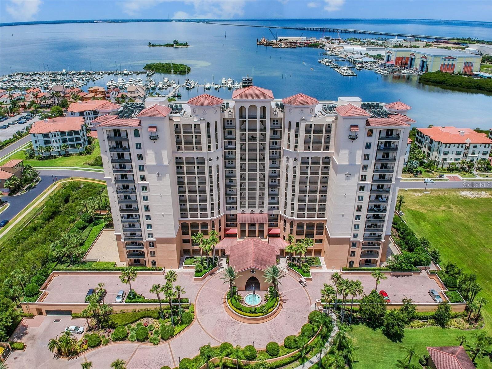 5823 BOWEN DANIEL DRIVE, #902, Tampa, FL 33616
