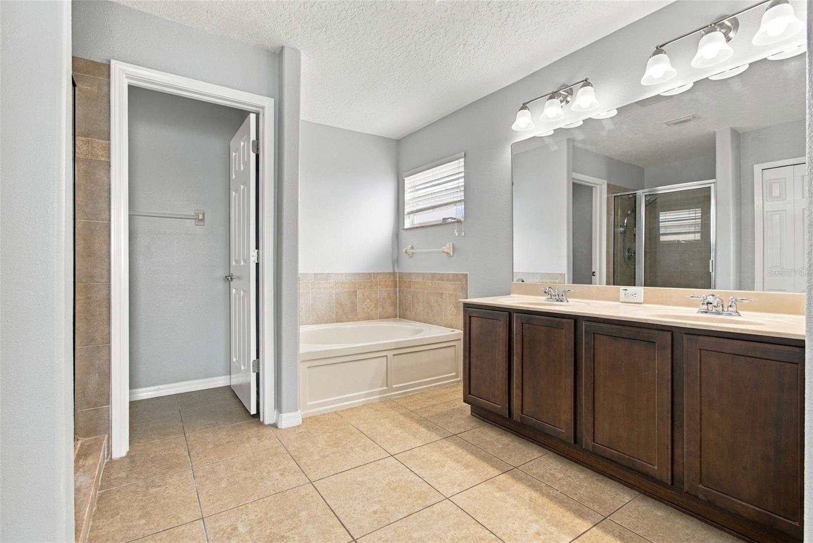 Ensuite Bath
