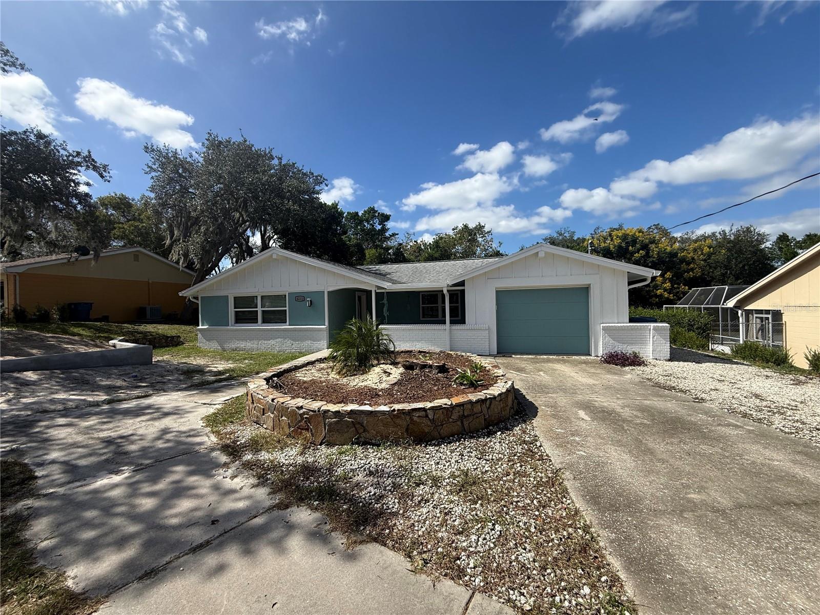 6211 WAYCROSS DRIVE, Spring Hill, FL 34606 6211 WAYCROSS DRIVE, Spring Hill, FL 34606