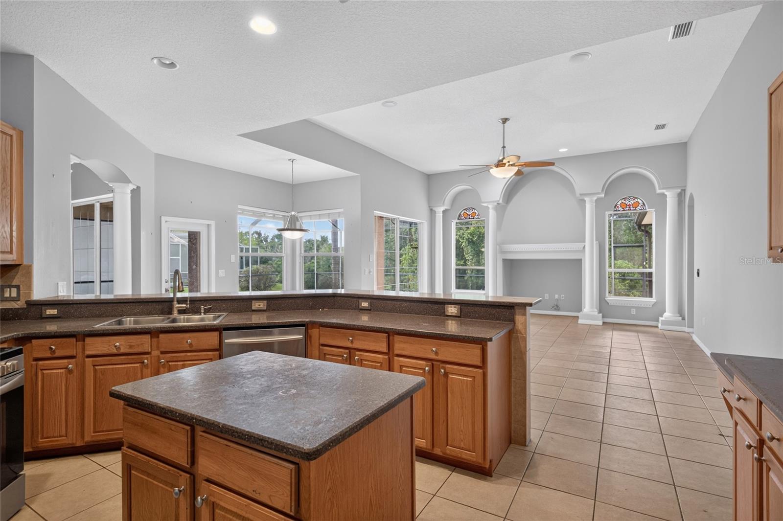 12263 CREEK EDGE DRIVE, Riverview, FL 33579