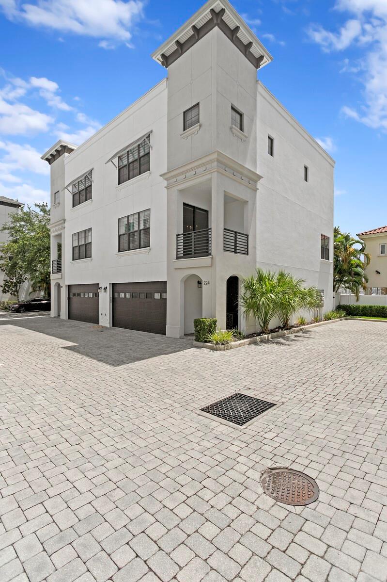 224 S AUDUBON AVENUE, Tampa, FL 33609