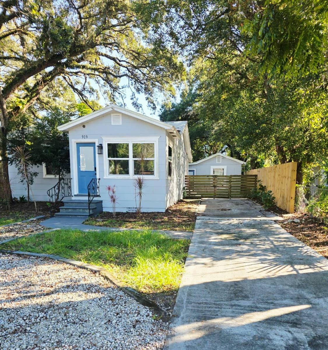 919 E FLORA STREET, Tampa, FL 33604