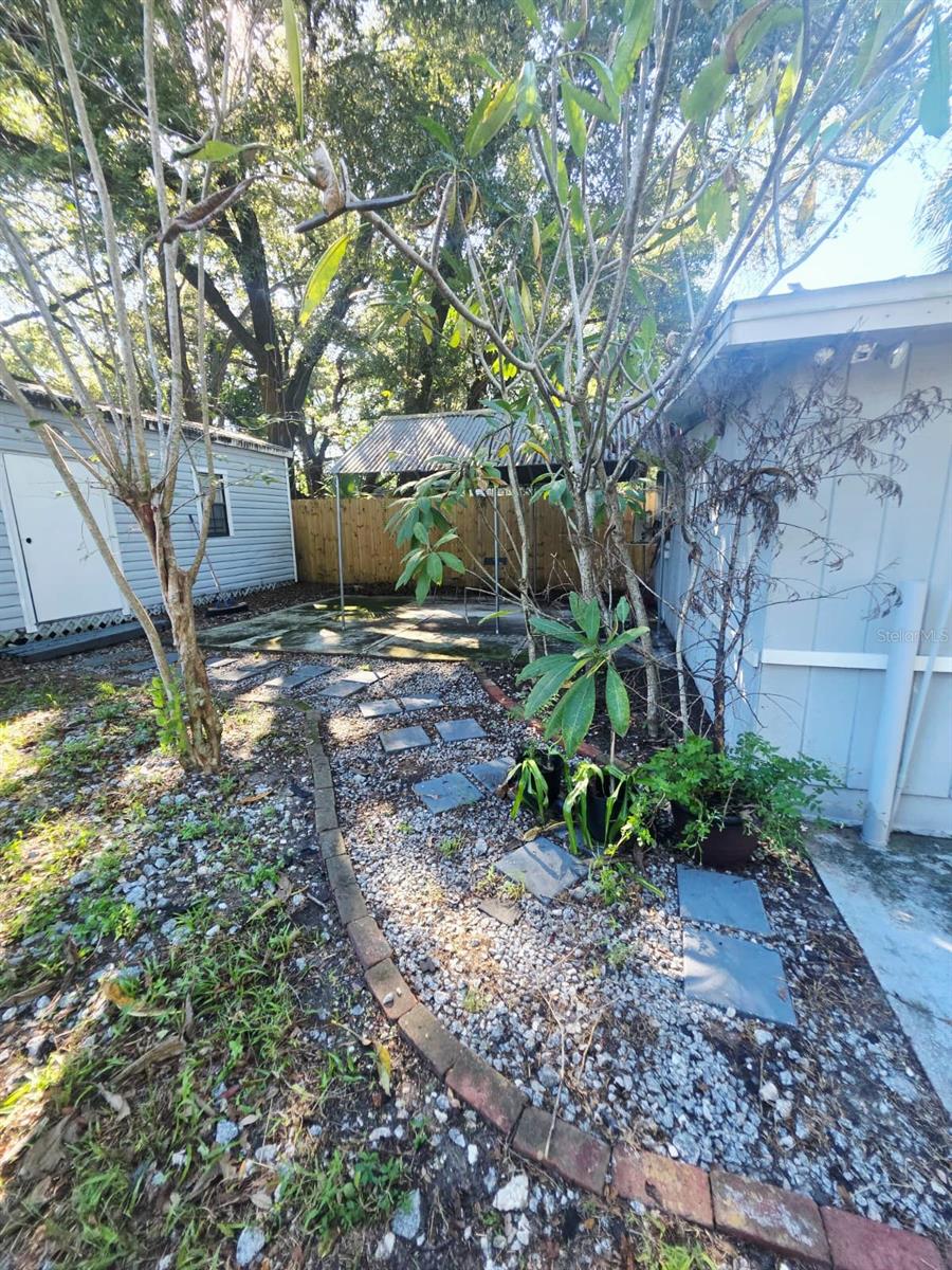 919 E FLORA STREET, Tampa, FL 33604