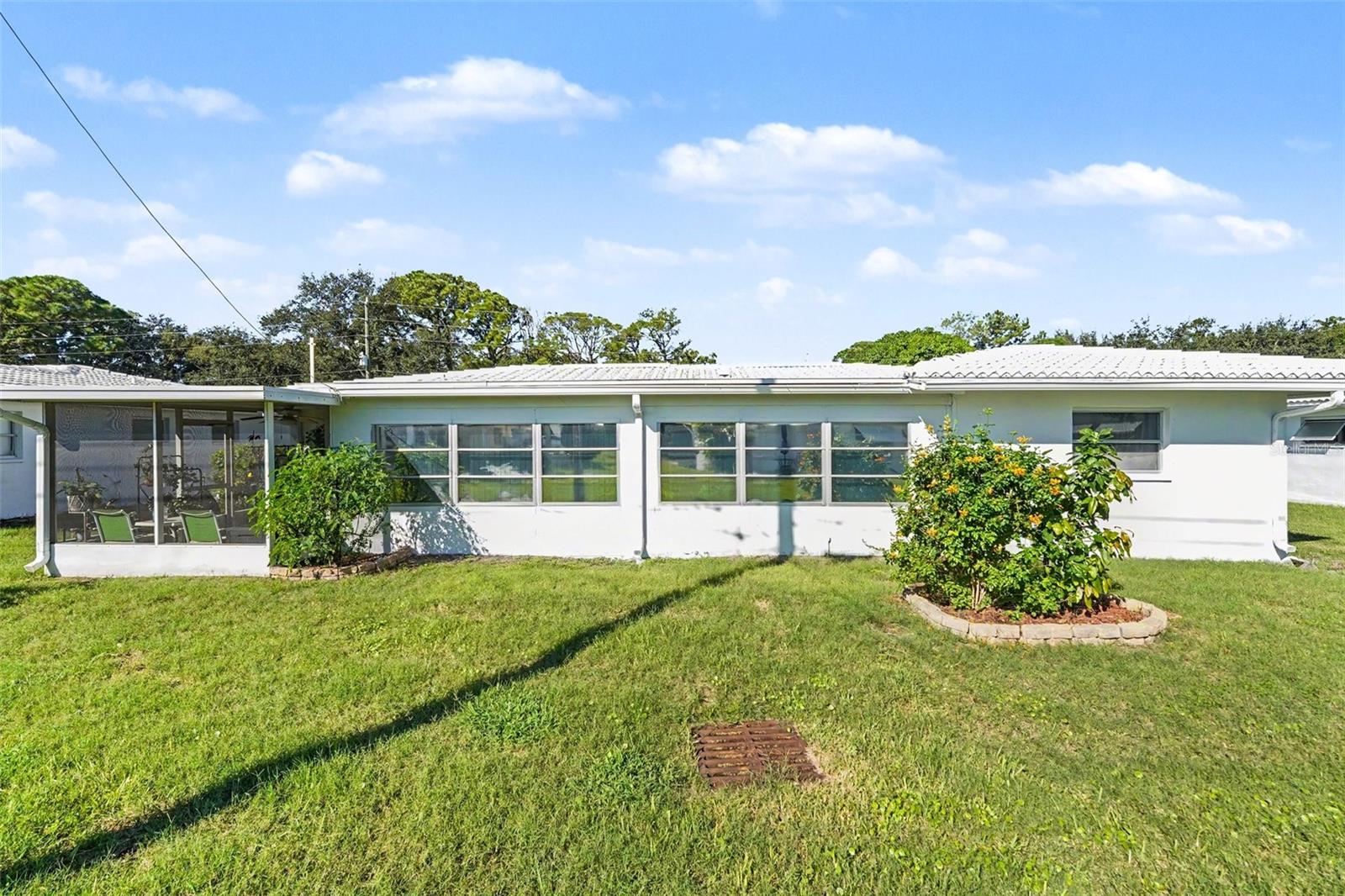 8727 143RD STREET, Seminole, FL 33776