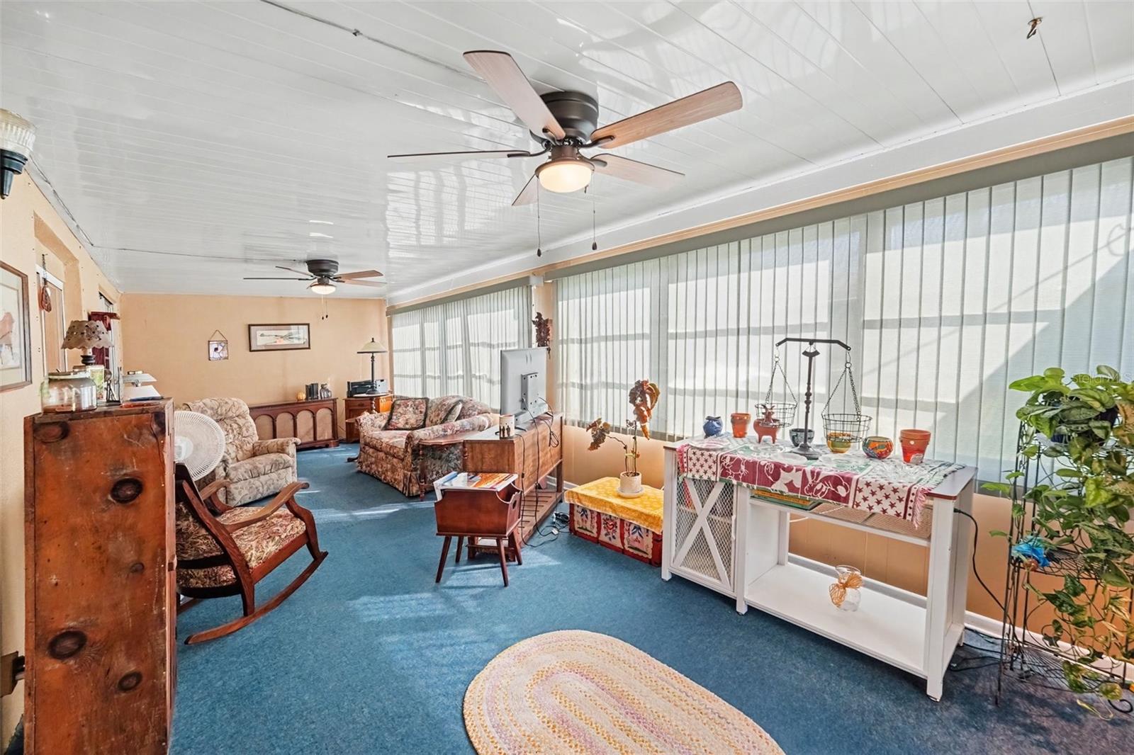 8727 143RD STREET, Seminole, FL 33776