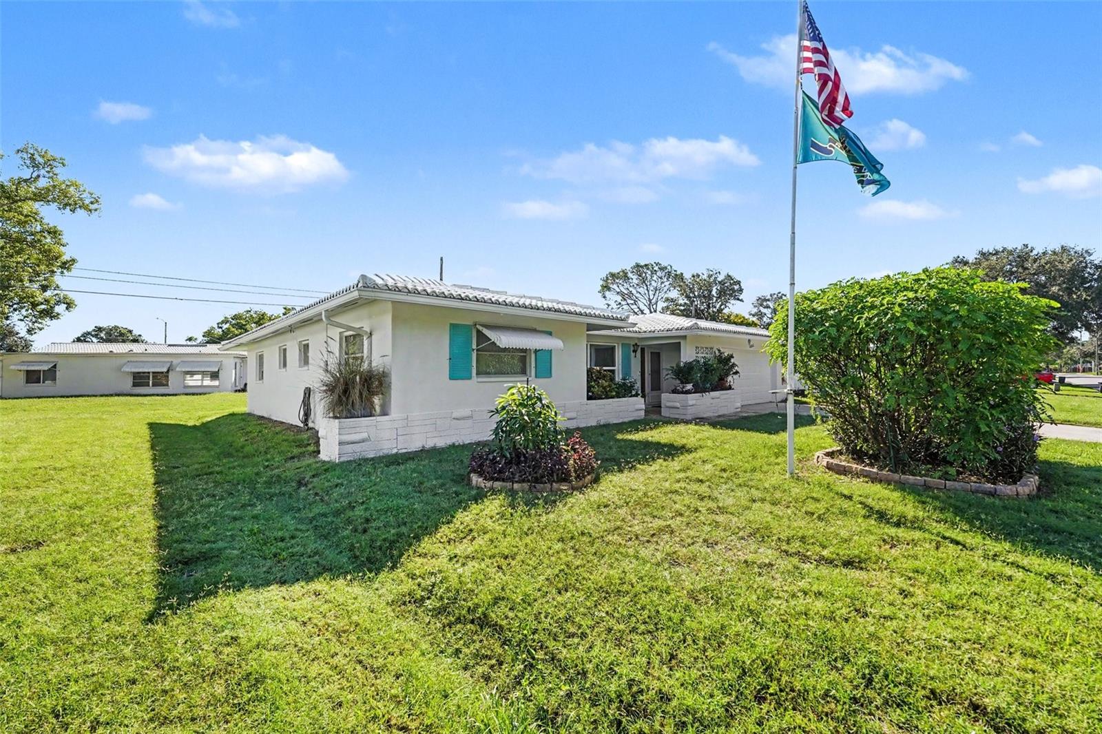8727 143RD STREET, Seminole, FL 33776