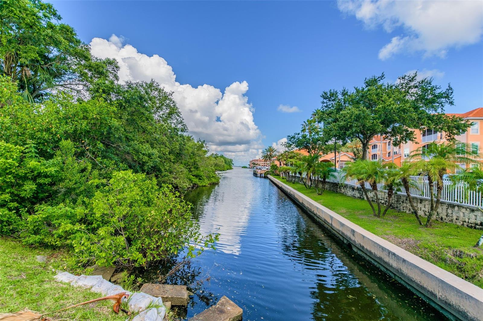 5000 CULBREATH KEY WAY, #9-313, Tampa, FL 33611