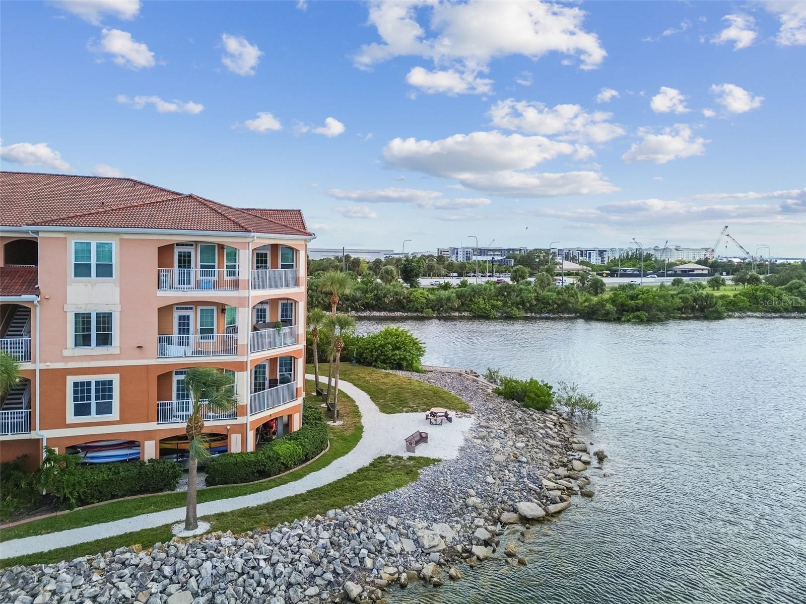 5000 CULBREATH KEY WAY, #9-313, Tampa, FL 33611
