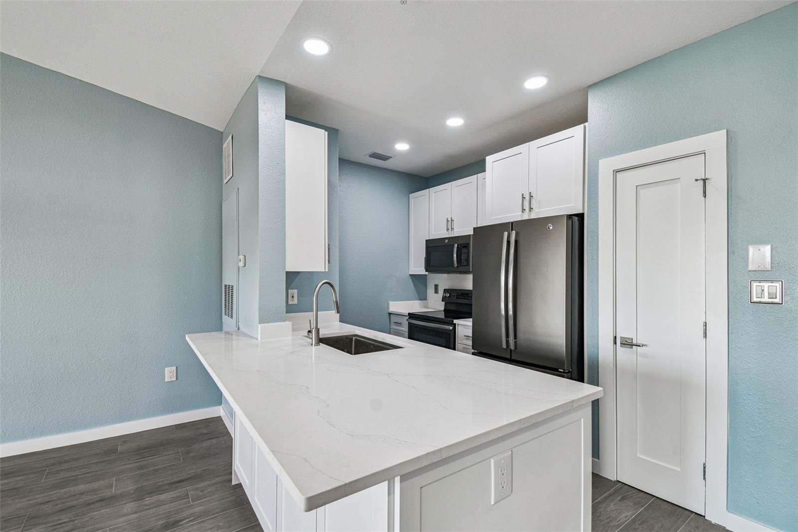5000 CULBREATH KEY WAY, #9-313, Tampa, FL 33611