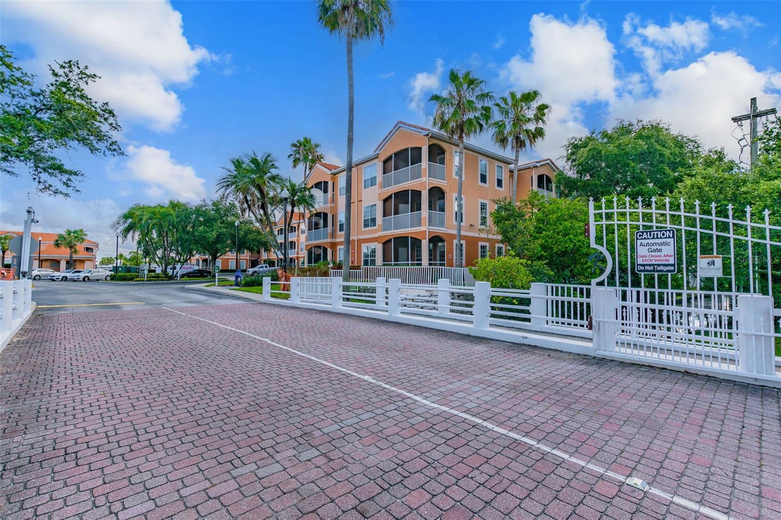 5000 CULBREATH KEY WAY, #9-313, Tampa, FL 33611