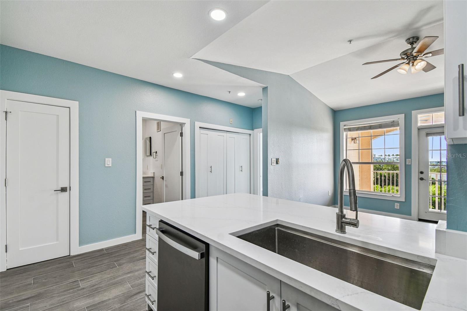 5000 CULBREATH KEY WAY, #9-313, Tampa, FL 33611
