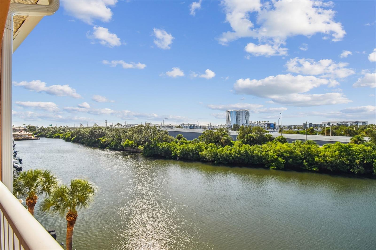 5000 CULBREATH KEY WAY, #9-313, Tampa, FL 33611