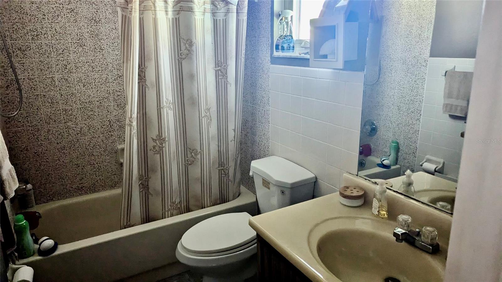 9439 SPRING HILL DRIVE, Spring Hill, FL 34608