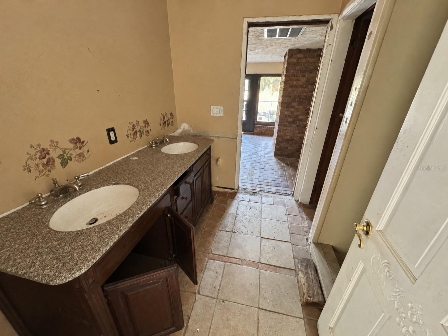 Bathroom 2