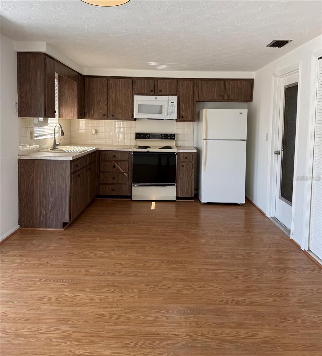 3838 BEECHWOOD DRIVE, Holiday, FL 34691 3838 BEECHWOOD DRIVE, Holiday, FL 34691