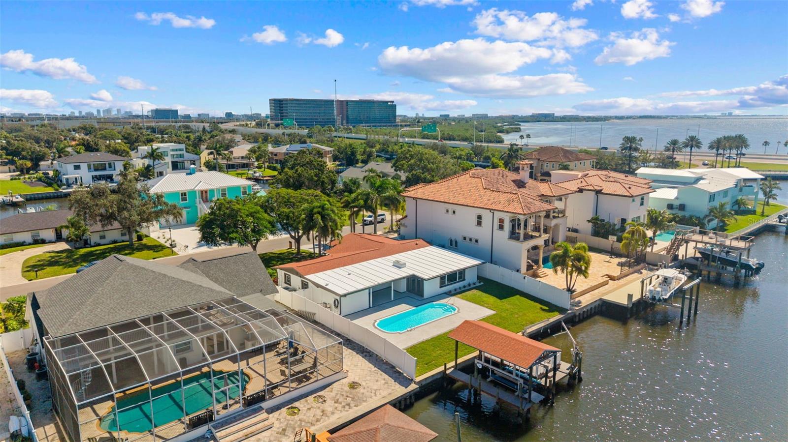 3912 FONTAINEBLEAU DRIVE, Tampa, FL 33634
