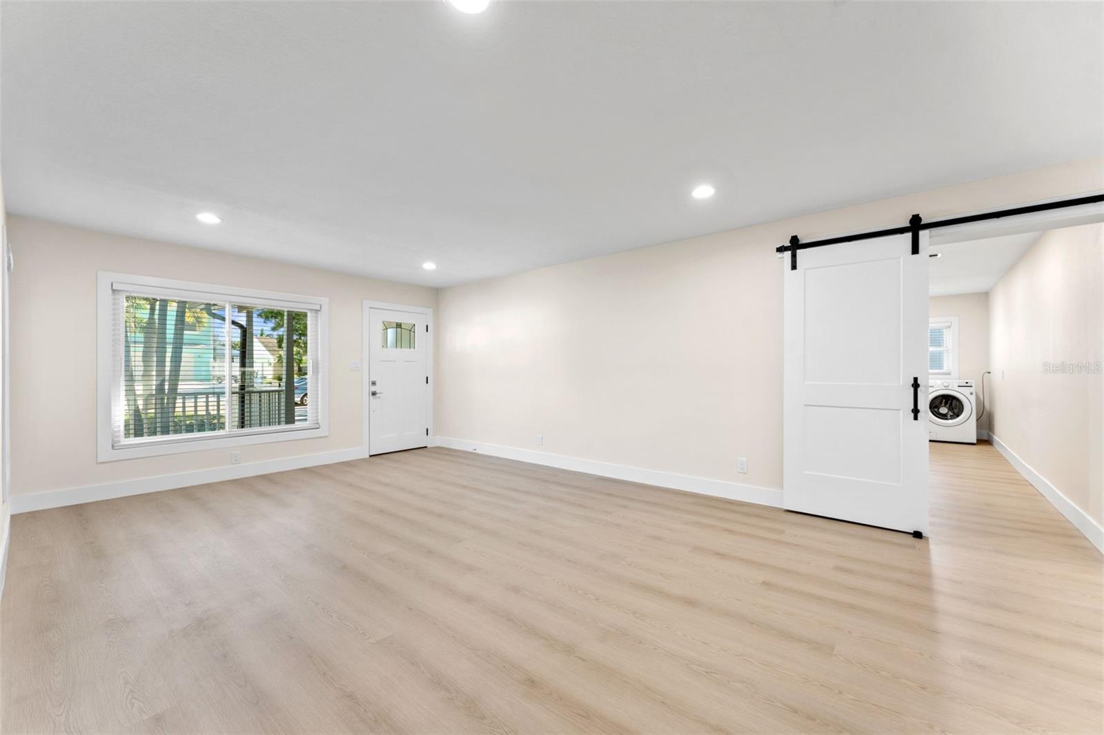 3912 FONTAINEBLEAU DRIVE, Tampa, FL 33634
