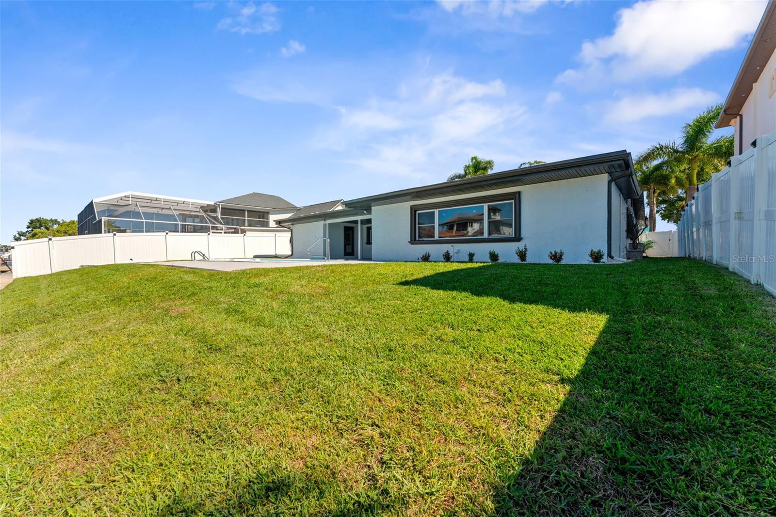 3912 FONTAINEBLEAU DRIVE, Tampa, FL 33634