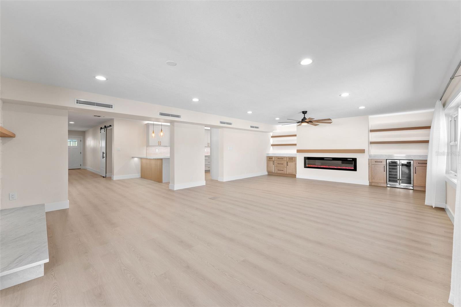 3912 FONTAINEBLEAU DRIVE, Tampa, FL 33634